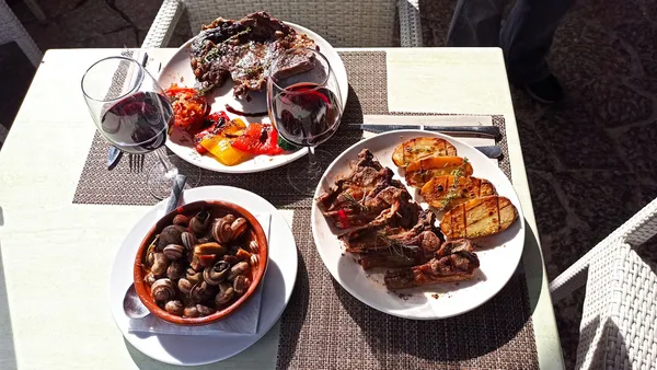 Traditional pa amb oli — Mallorcan cuisine Es Muntant