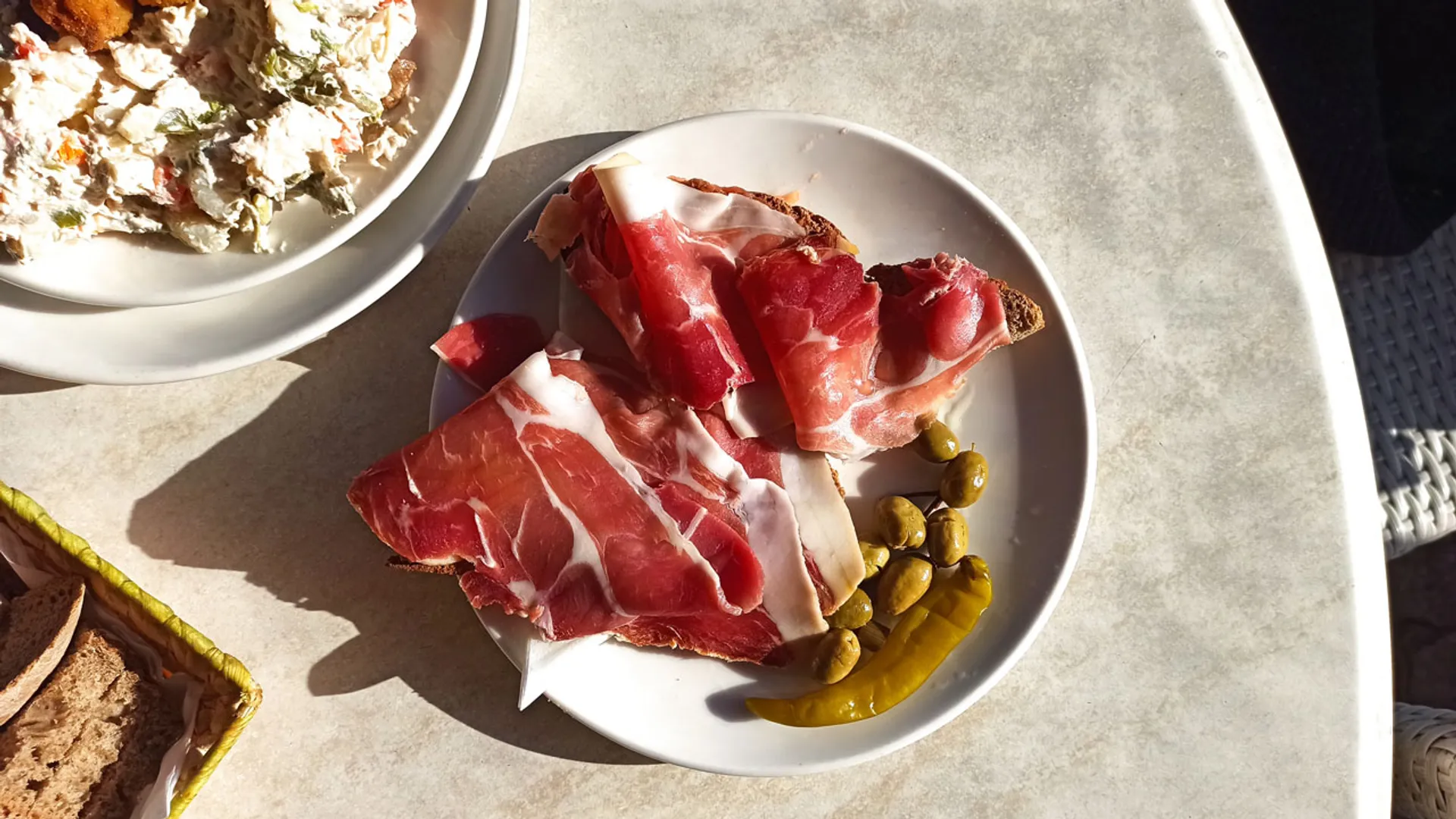 Restaurant Es Muntant in Establiments — Mallorcan cooking, 17 min from Valldemossa